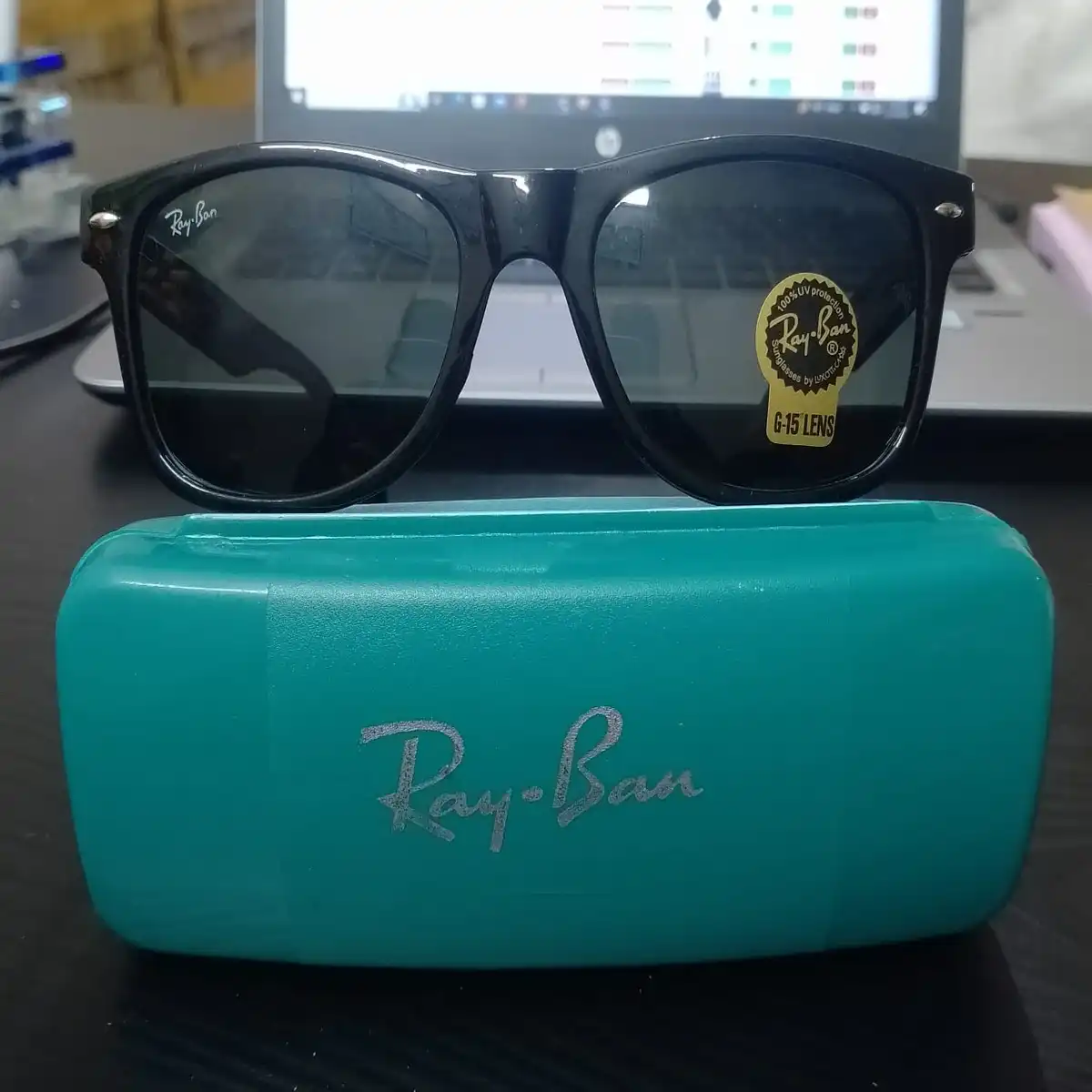 Ray-Ban Wayfarer Classic Sunglass
